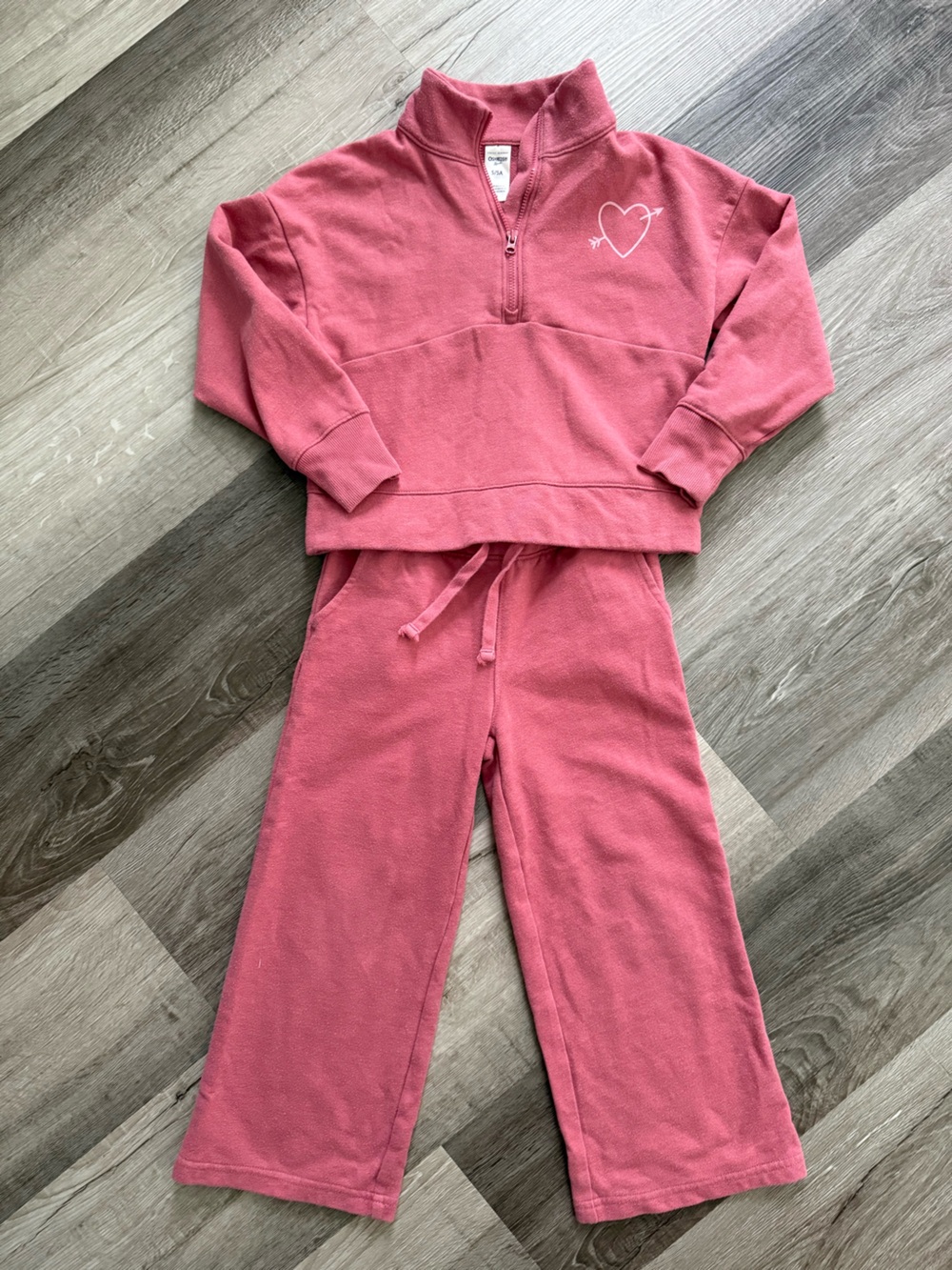 OshKosh B'gosh Pink Two-Piece Sweat Set with Heart Detail